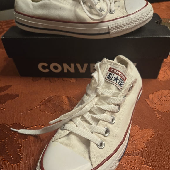 Convers  white size 7 - Picture 3 of 3